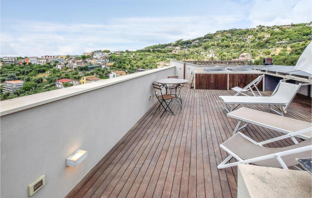Cozy Apartment In Massa Lubrense Kültér fotó