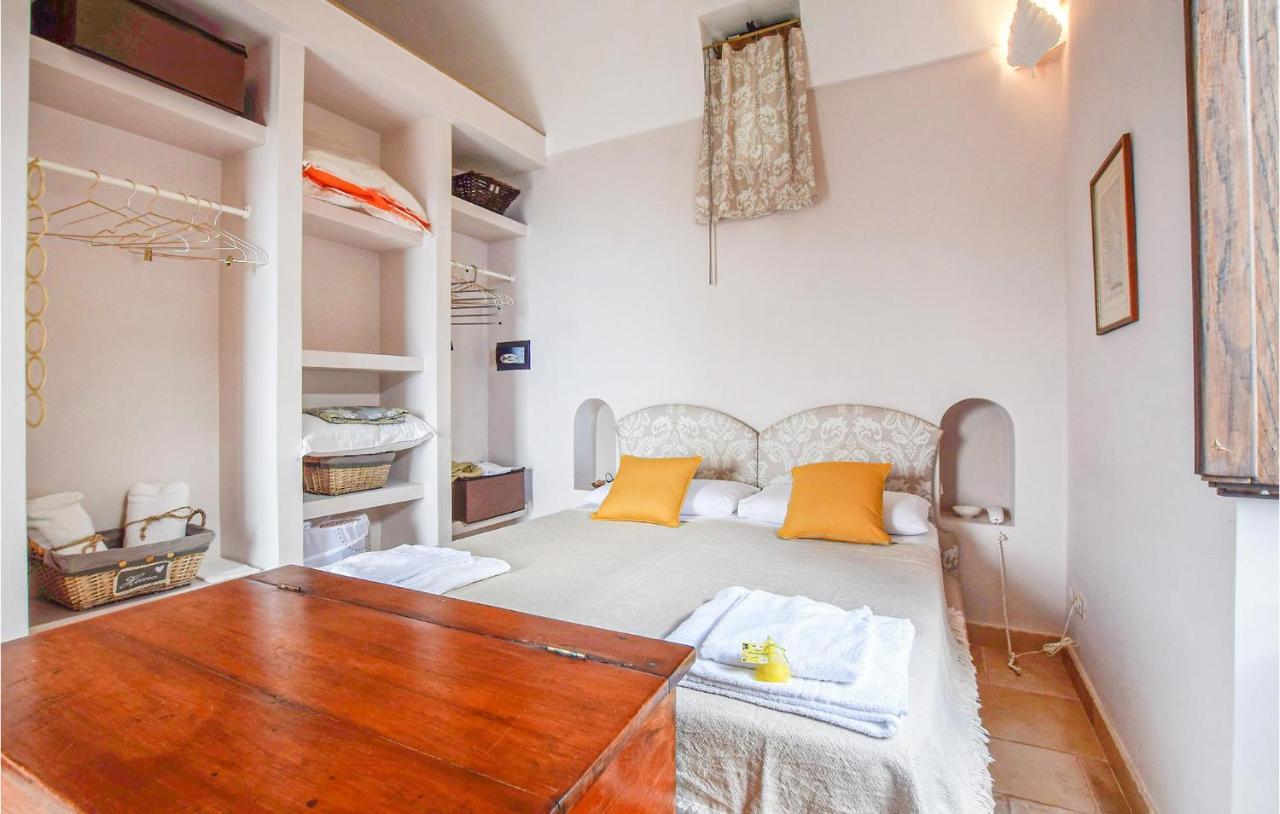 Cozy Apartment In Massa Lubrense Kültér fotó
